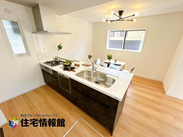 秦野市第1北矢名 戸建 前面道路含む現地写真