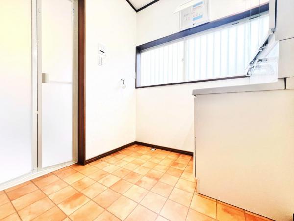 千葉市緑区誉田町２丁目 中古戸建 ランドリースペース