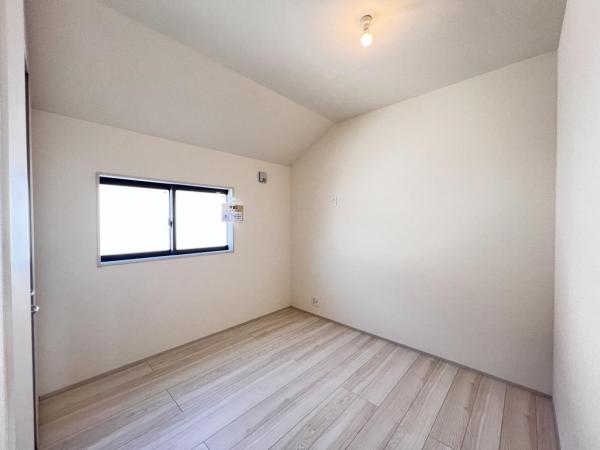 大和市西鶴間７丁目 戸建 子供部屋