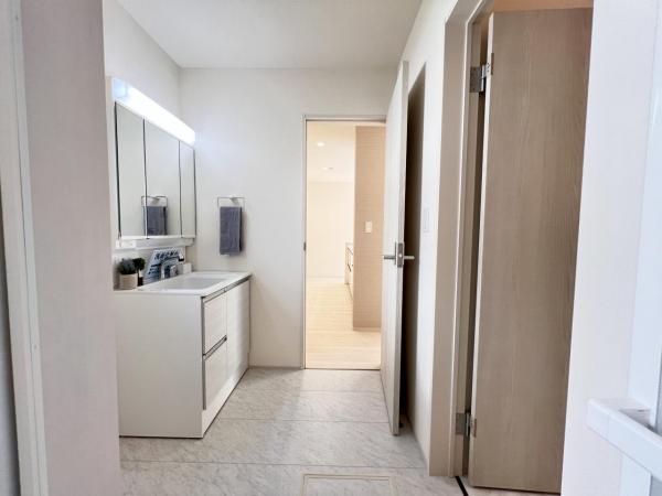 大和市西鶴間７丁目 戸建 脱衣所