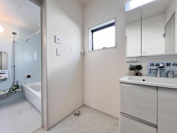 大和市西鶴間７丁目 戸建 ランドリースペース