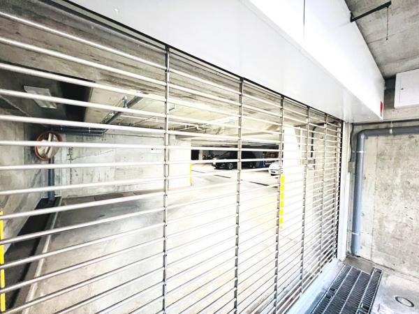 フローレンスパレス矢部 駐車場