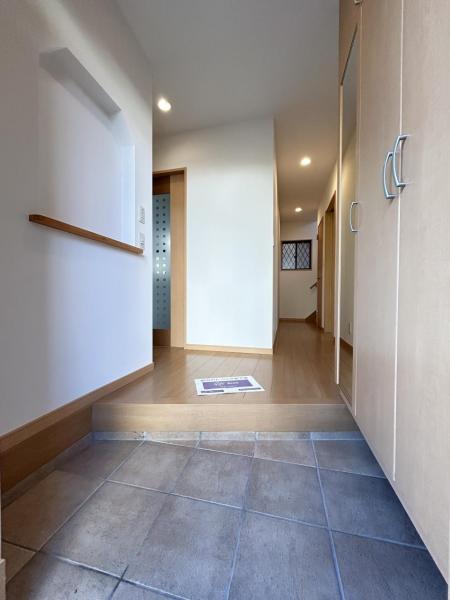 川越市今成１丁目 中古戸建 玄関