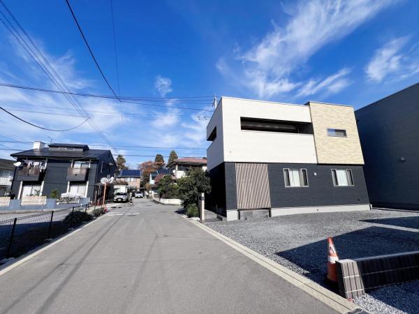 宇都宮市江曽島４丁目 中古戸建 前面道路含む現地写真