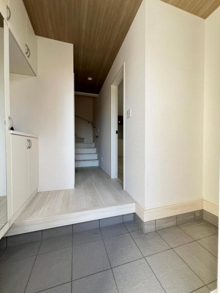 春日部市米島6期　戸建 玄関