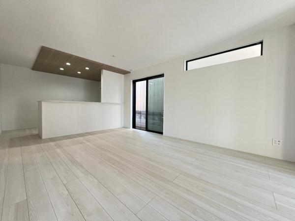 春日部市米島6期　戸建 リビングダイニング