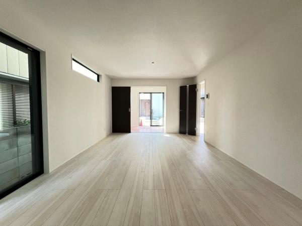 春日部市米島6期　戸建 リビング