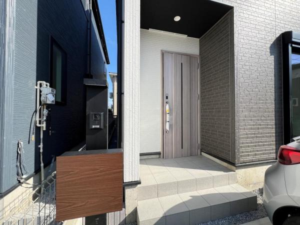 春日部市米島6期　戸建 玄関