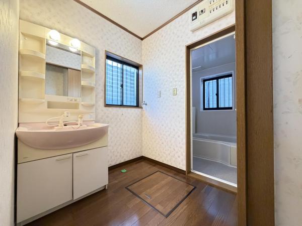 横須賀市吉井４丁目 中古戸建 脱衣所