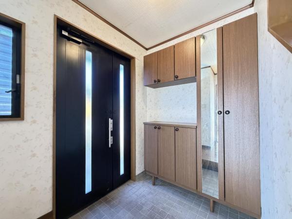 横須賀市吉井４丁目 中古戸建 玄関