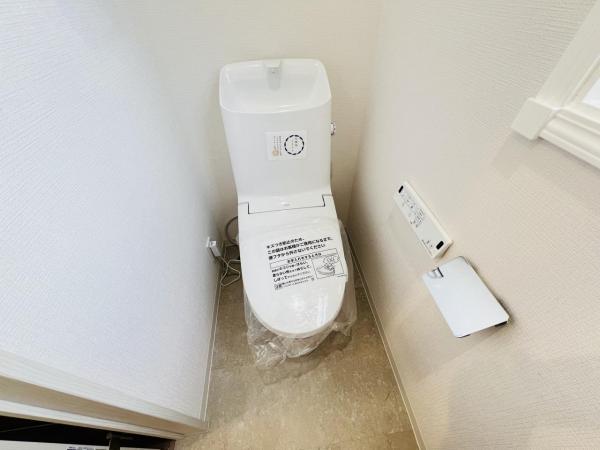 横浜市保土ケ谷区常盤台 中古戸建 トイレ