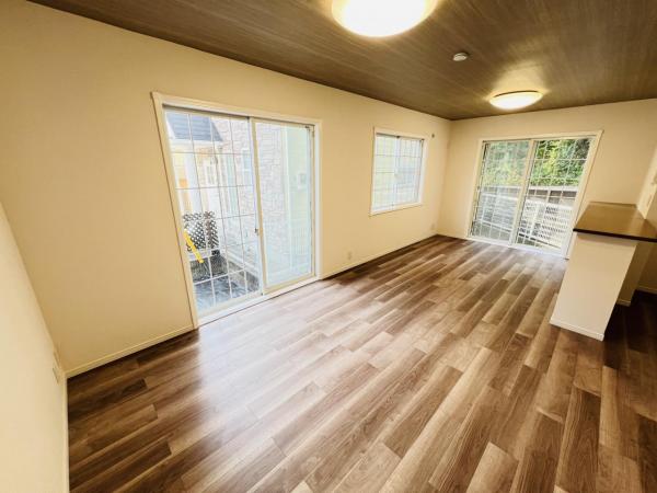 横浜市保土ケ谷区常盤台 中古戸建 リビングダイニング