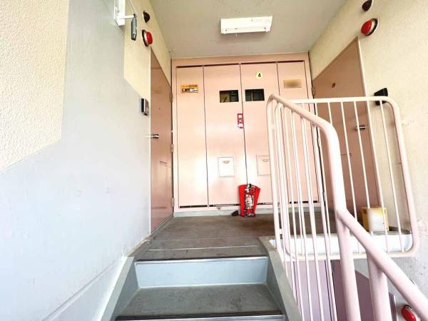 相模原富士マンションB 玄関