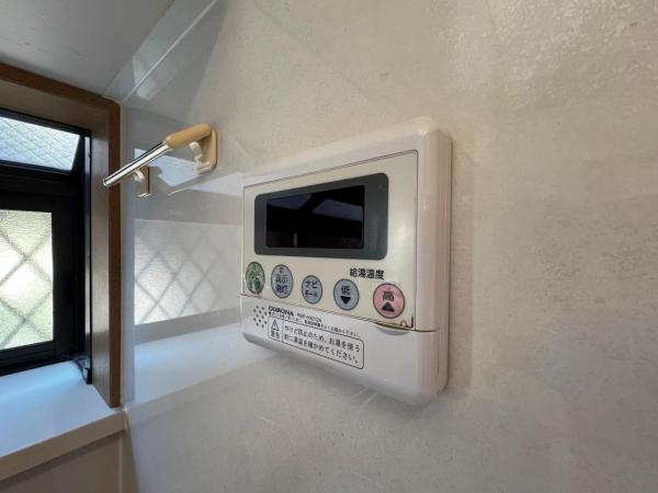 春日部市藤塚 中古戸建 発電・温水設備(専用部)