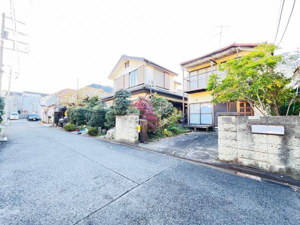 相模原市中央区上矢部５丁目 中古戸建 前面道路含む現地写真