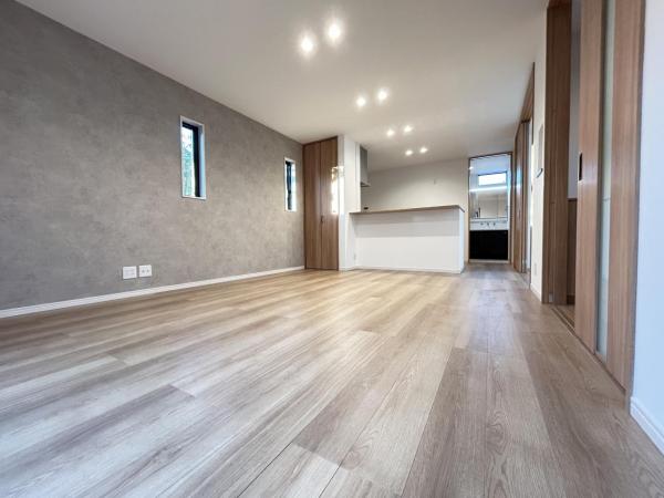 川越市大字的場　戸建 リビングダイニング