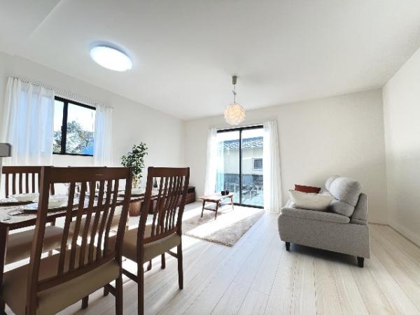 狭山市柏原150番 リビングダイニング