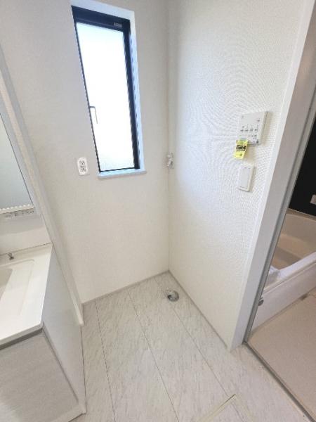 狭山市柏原150番 ランドリースペース