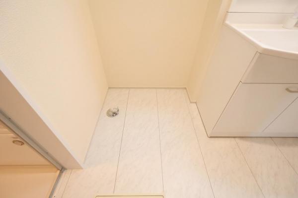 狭山市水野228番 ランドリースペース