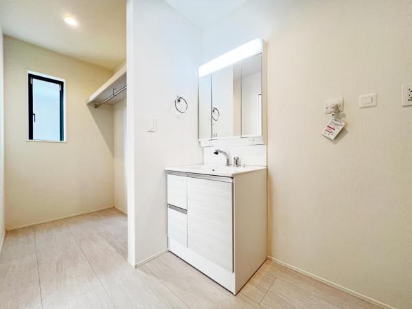 さいたま市大和田町18期3棟 洗面化粧台