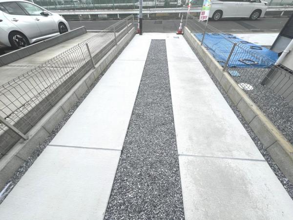 さいたま市緑区東浦和７丁目 戸建 駐車場