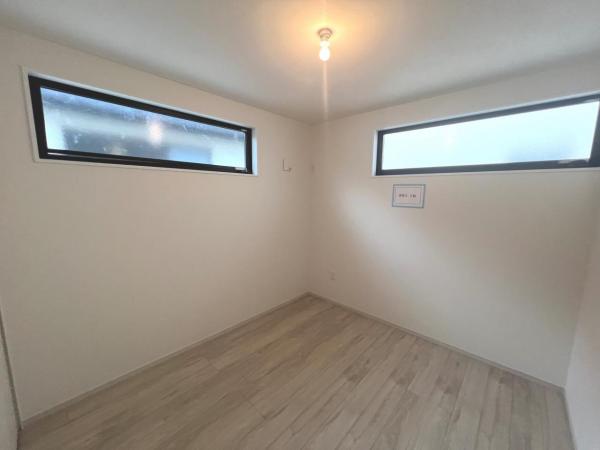 さいたま市緑区東浦和７丁目 戸建 洋室