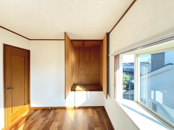 高座郡寒川町岡田５丁目 中古戸建 収納