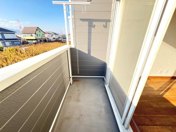 高座郡寒川町岡田５丁目 中古戸建 バルコニー