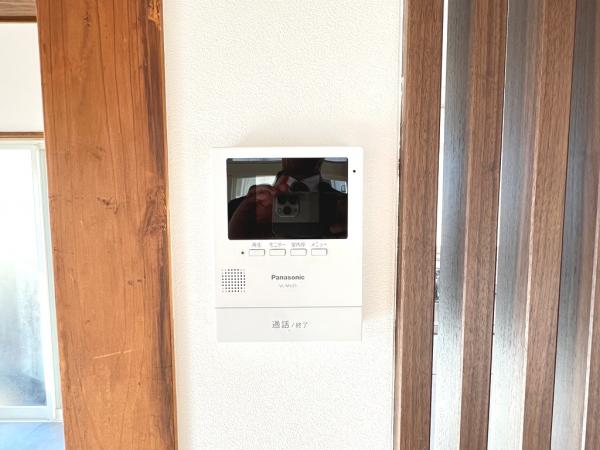 高座郡寒川町岡田５丁目 中古戸建 TVモニター付きインターフォン