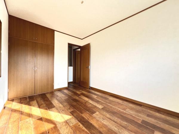 高座郡寒川町岡田５丁目 中古戸建 洋室