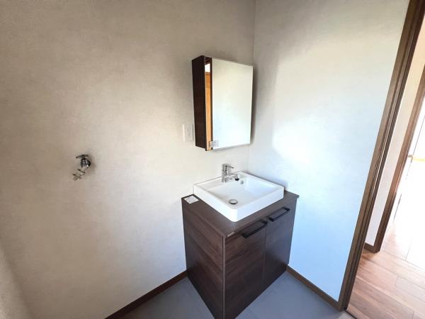 高座郡寒川町岡田５丁目 中古戸建 洗面化粧台