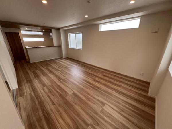 新築戸建 神奈川県横浜市緑区三保町 JR横浜線中山駅 6,180万円