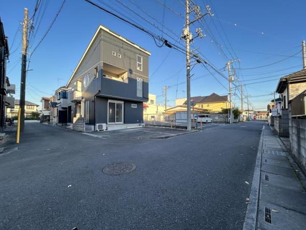 川越市石原町２丁目 中古戸建 前面道路含む現地写真