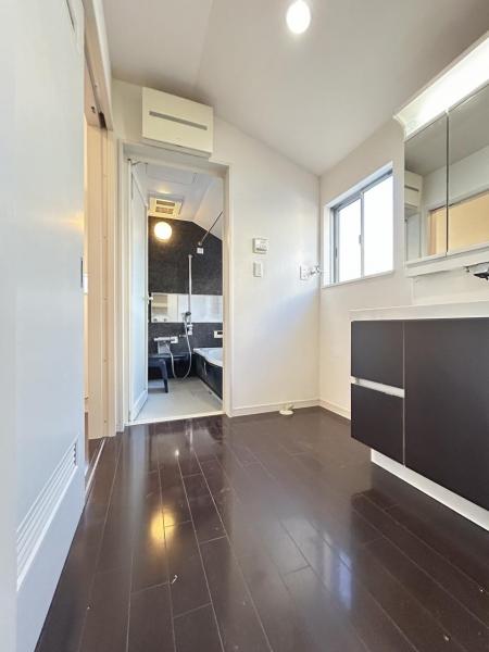 川越市石原町２丁目 中古戸建 脱衣所