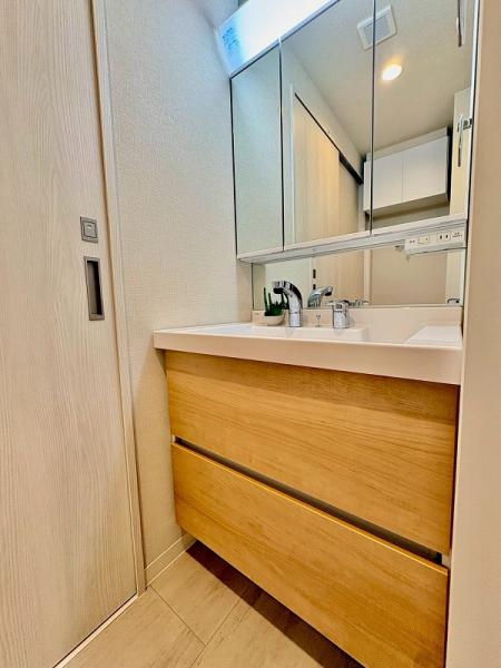 マークミュー横濱シティフロント 洗面化粧台