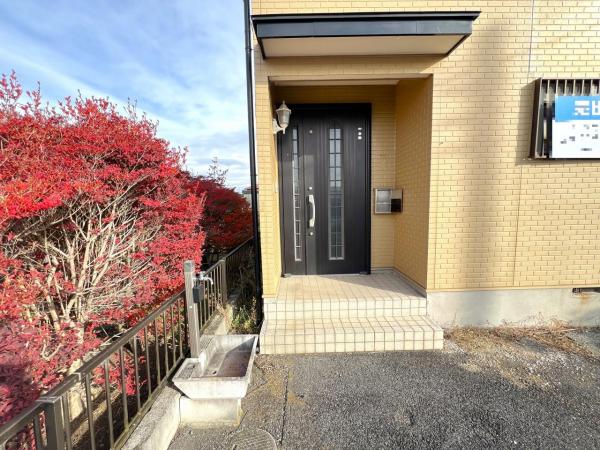 宇都宮市竹林町 中古戸建 玄関