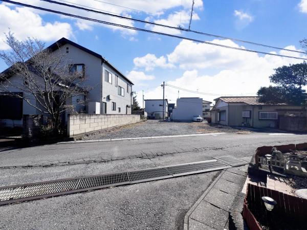 宇都宮市宝木本町 土地 前面道路含む現地写真