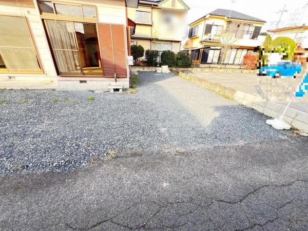 宇都宮市御幸本町 中古戸建 駐車場