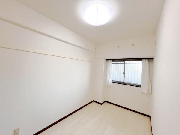 ライツ本厚木 洋室