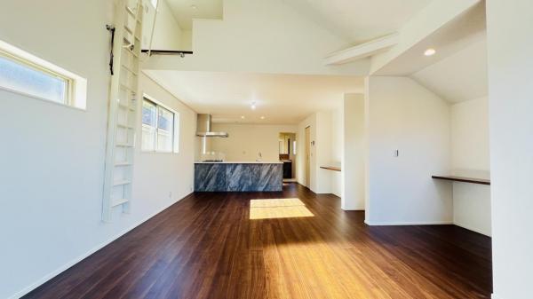 横浜市泉区岡津町 新築戸建 リビング