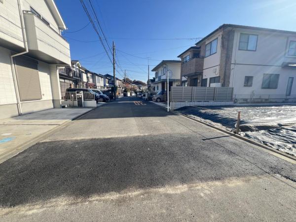 綾瀬市上土棚中６丁目 土地 前面道路含む現地写真