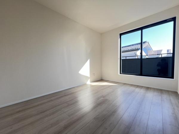 見沼区堀崎町579番 洋室