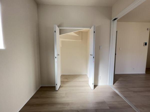 見沼区堀崎町579番 ウォークインクローゼット