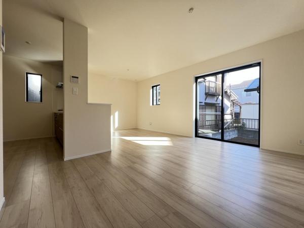 見沼区堀崎町579番 ダイニングキッチン