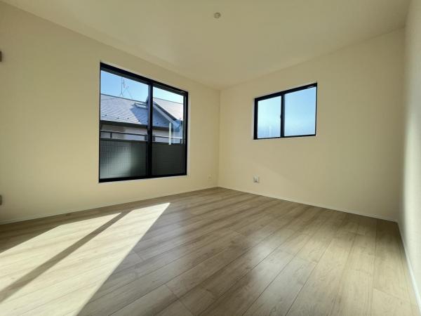 見沼区堀崎町579番 洋室