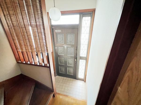 南足柄市塚原 中古戸建 玄関