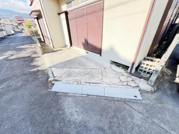 南足柄市塚原 中古戸建 駐車場