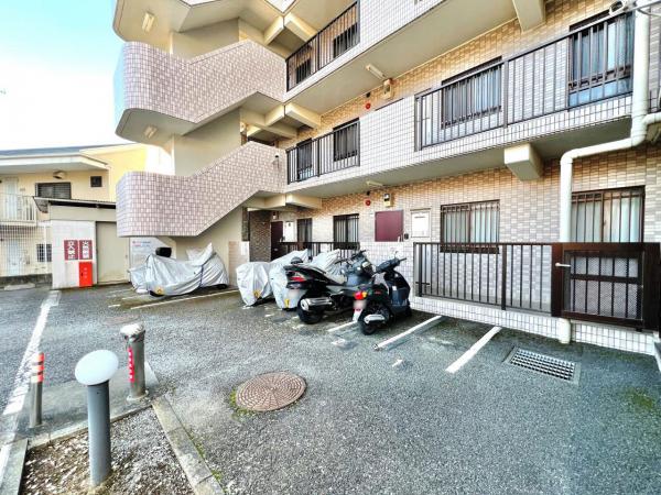 グリーンパーク秦野 駐輪場