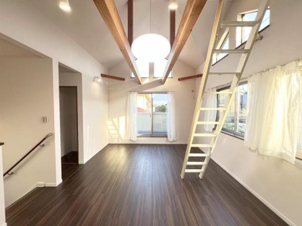 中古戸建 神奈川県横浜市金沢区東朝比奈１丁目 京急逗子線六浦駅 3,890万円