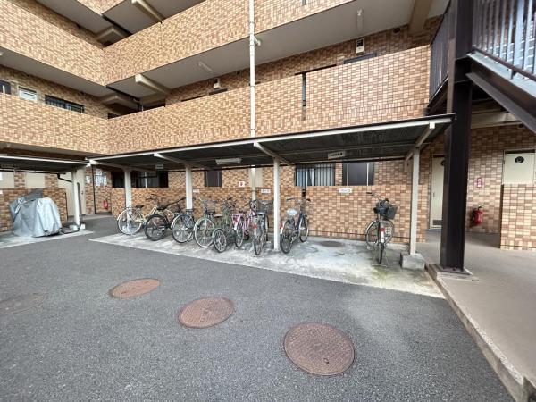 NICライブステイツ川越南大塚 駐輪場